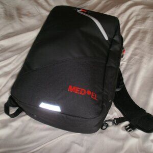 Kohla Restless 18L Black Backpack Multimedia Retractable Straps Side Handle